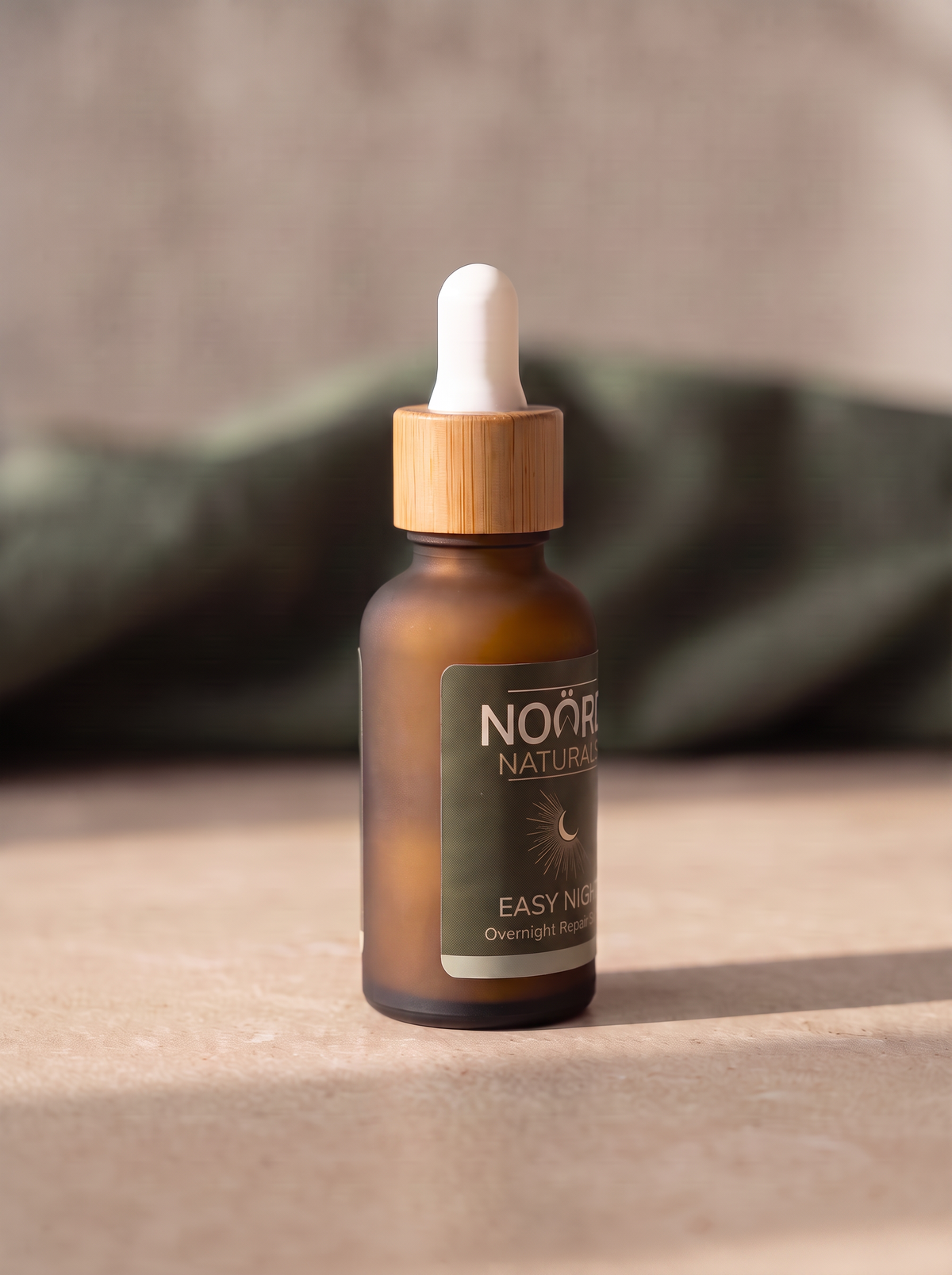 Easy night Serum | Vitamin A . Peptides . Hyaluronic Acid . Nordic Berries